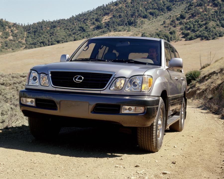  Lexus LX470 1998 года  (фото 43 из 44)
